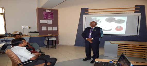 Principal Sir Addressing In Robotics Workshop